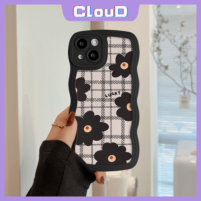 Untuk Oppo A17 A95 A76 A55 A77s A54 A77 A16s A53 A96 A15 A57 A3s A78 A5s A9 A74 A7 A16 A12 A5 A17K A1k A16K A5s Reno 8T 7Z 6 8Z Wavy Edge Plaid Retro Bunga Hitam Lembut Sarung