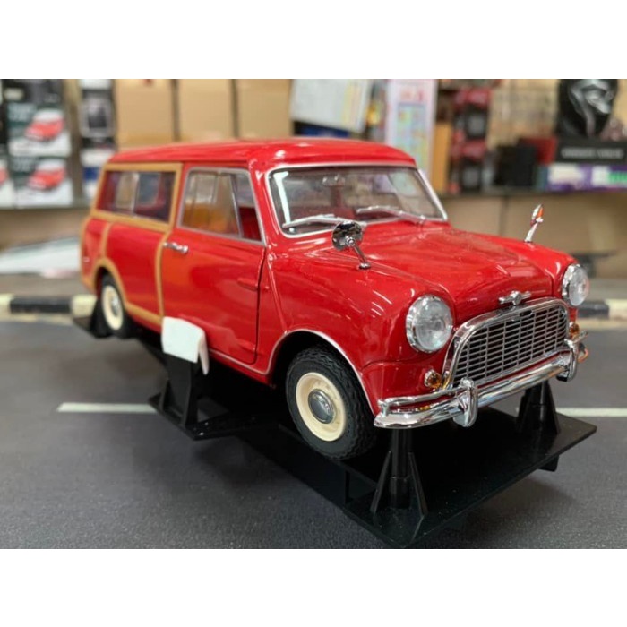 Diecast Kyosho 1/18 Morris Mini Traveller Red