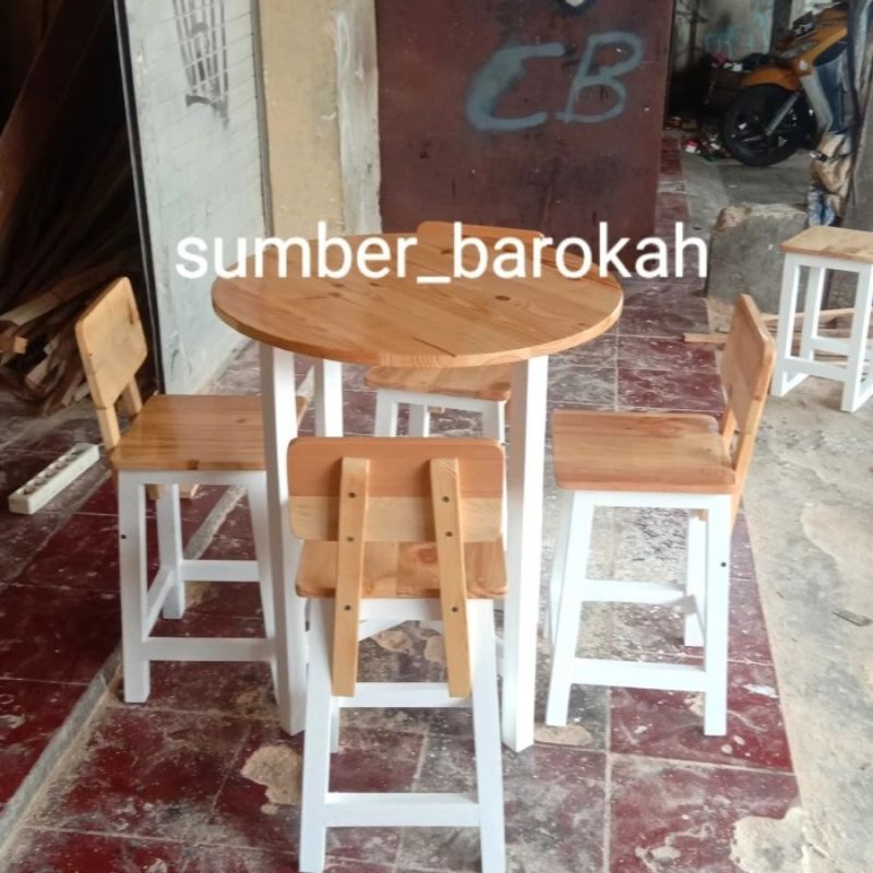 (111).  set meja cafe, meja makan meja resto meja bulat (1meja+4kursi) bahan full kayu jati belanda