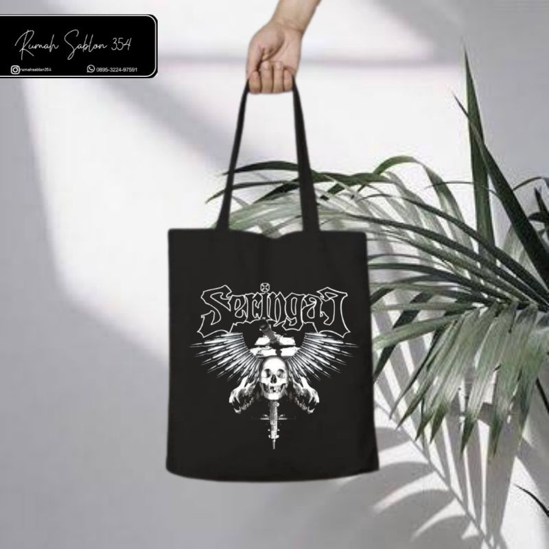 TOTE BAG SERINGAI – SERIGALA TENGKORAK / TOTEBAG RESLETING HITAM / TOTEBAG BAND METAL / TAS JINJING 