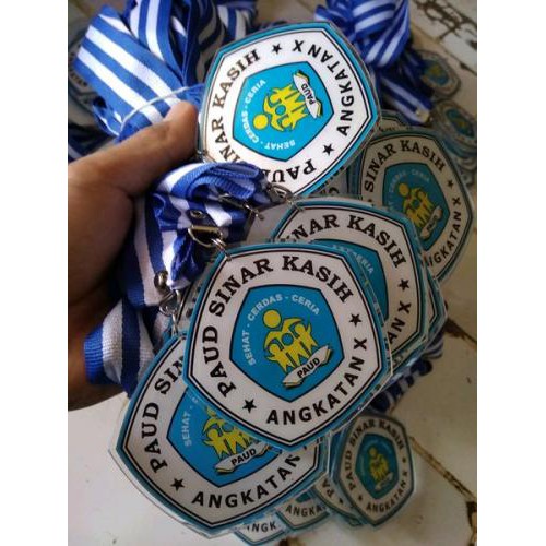 

Custom Medali Tanpa Tali / Medali Custom/ Custom medali akrilik