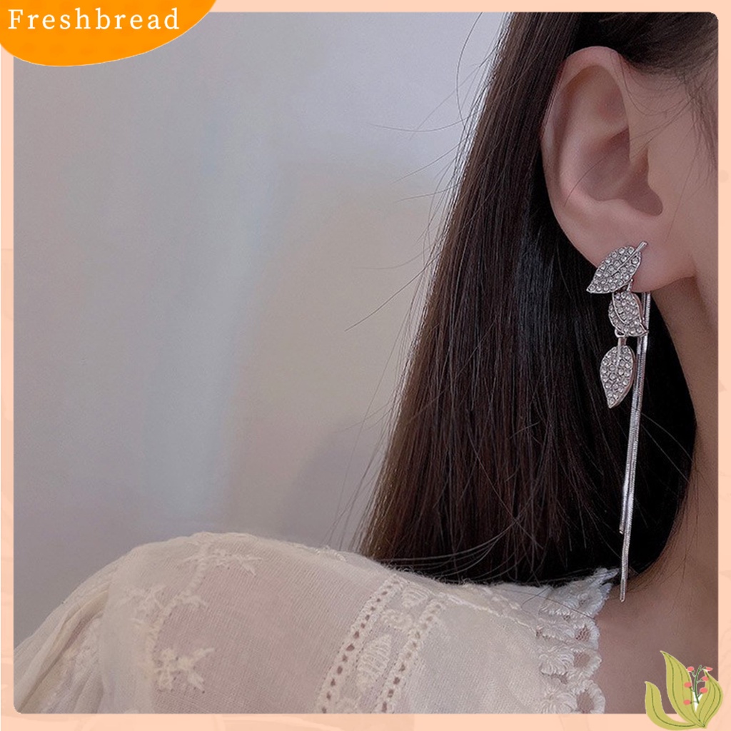 &lt; Freshbread &gt; 1pasang Anting Drop Rumbai Daun Bahan Alloy Kilau Terang Anting Panjang Untuk Pesta Cocktail