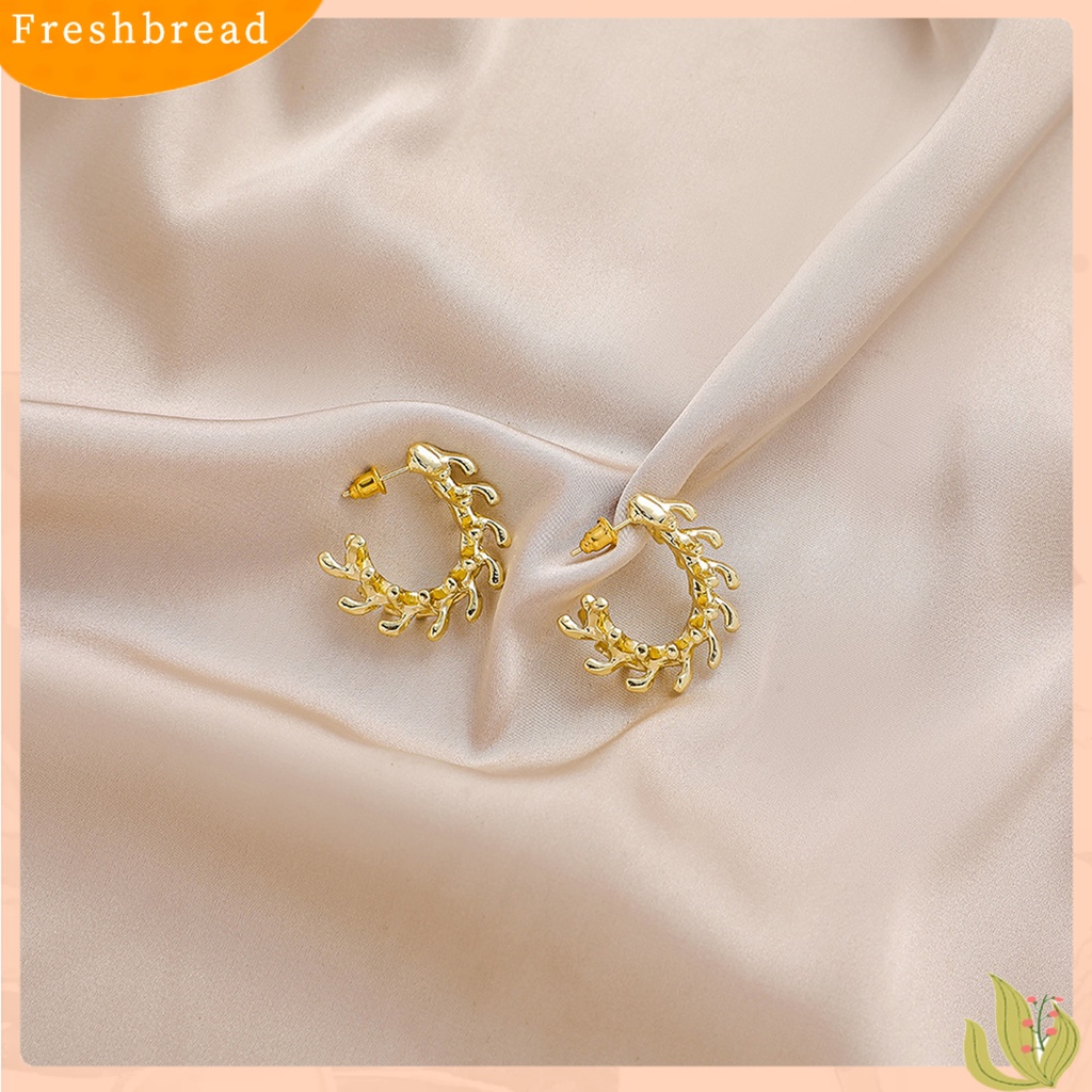 &lt; Freshbread &gt; 1pasang Anting Wanita Bagus Gloss Fashion Perhiasan Perak/Emas Berbentuk C Geometris Stud Earrings Women Jewelry