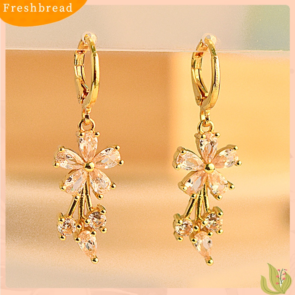 &lt; Freshbread &gt; 1pasang Anting Perhiasan Indah Menawan Tembaga Bunga Cubic Zirconia Tetesan Air Anting Hoop Untuk Kehidupan Sehari-Hari