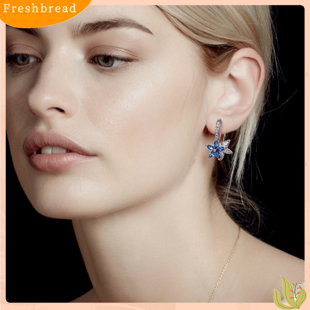 &lt; Freshbread &gt; 1pasang Anting Hoop Cubic Zirconia Batu Imitasi Bening Geometris Kilau Terang Poles Halus Hias Hadiah Wanita Snowflake Pendant Earrings Perhiasan Fashion Untuk Pacaran