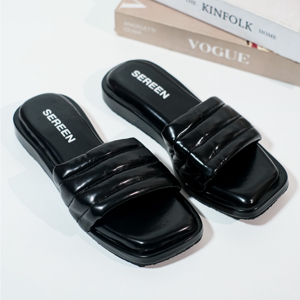 Sereen Sliders - Sandal Selop Wanita Tebal dan Empuk - Kenyamanan Maksimal saat Berpergian