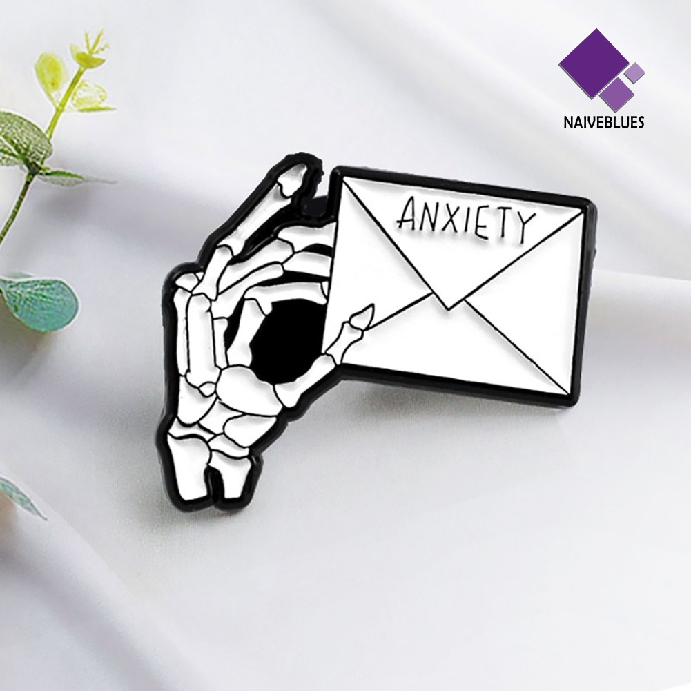 &lt; Naiveblues &gt; ANXIETY Letter Skeleton Tangan Enamel Bros Pin Wanita Jaket Jeans