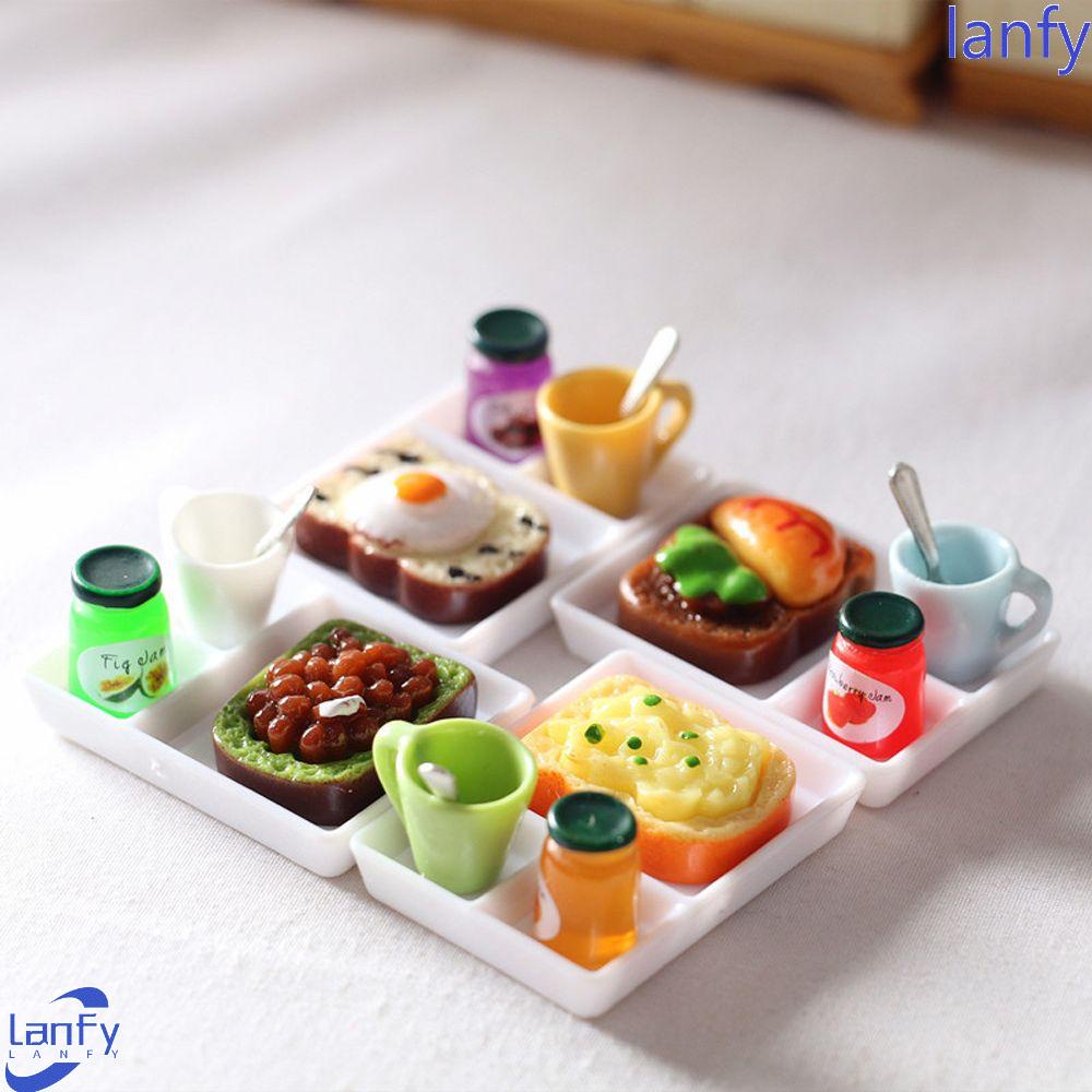 Lanfy Rumah Boneka Miniatur Makanan Resin Boneka Aksesoris Untuk Blyth Doll House Decor OB11 1: 12mini Toast Bread