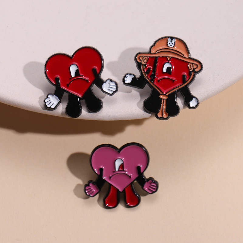 Kartun Lucu Bad Bunny Enamel Pin Merah Hati Rapper Kerah Bros Lencana Ransel Aksesoris Perhiasan Hadiah Bros Untuk Teman