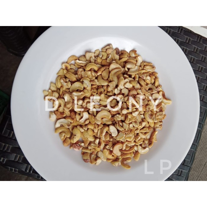 

New Arrival Kacang Mede Patahan Mede Pecahan Mede Belah 2,4,6