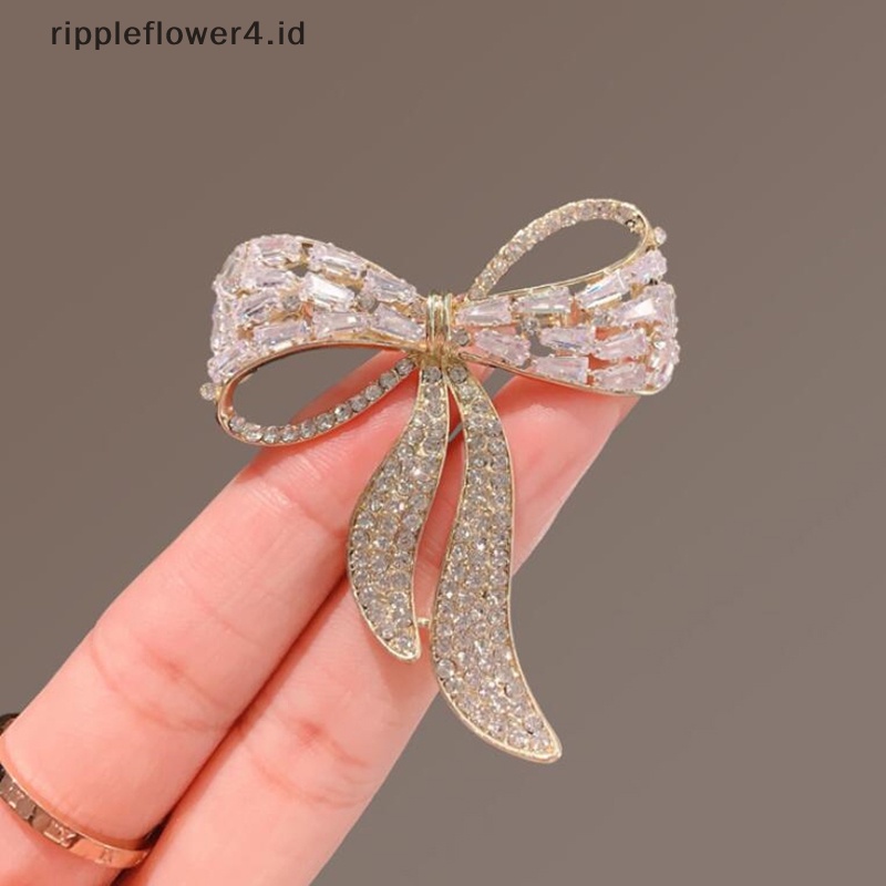 {rippleflower4.id} Dasi Kupu Berlian Imitasi Bros Kepribadian Sederhana Fashion Pin Jas Anti-Cahaya Korsase Perhiasan Hadiah~