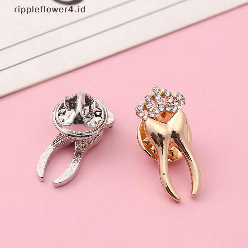 {rippleflower4.id} Fashion Mahkota Bentuk Gigi Bros Pin Kerah Ransel Lencana Perhiasan Hadiah Untuk Aksesoris Pria Wanita~