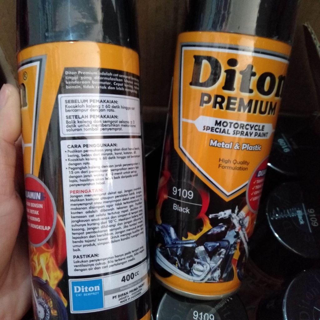 Pilok Pilox Cat Diton Premium Black 9109 Hitam Hitam Glossy Hitam Polos diton premium 400cc Tahan Bensin cat semprot diton premium