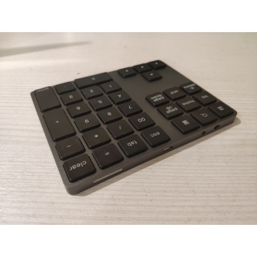 342 AVATTO 34 keys Bluetooth Wireless Numeric Keypad for Tablet Laptop PC