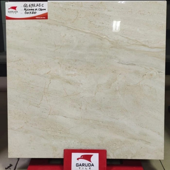 granit 60x60 granite Garuda alicante cream polishd