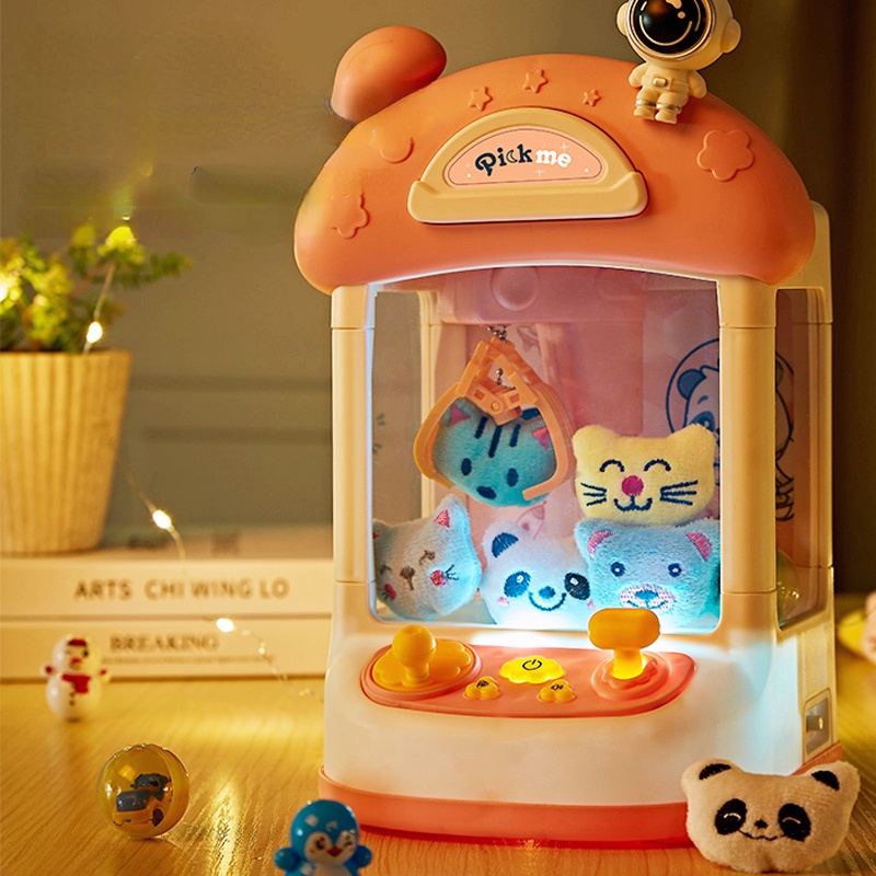 Baru Mainan Anak Kecil Rumah Tangga Elektrik Mini Klip Boneka Mesin Memutar Telur Anak Garukan Boneka Mainan