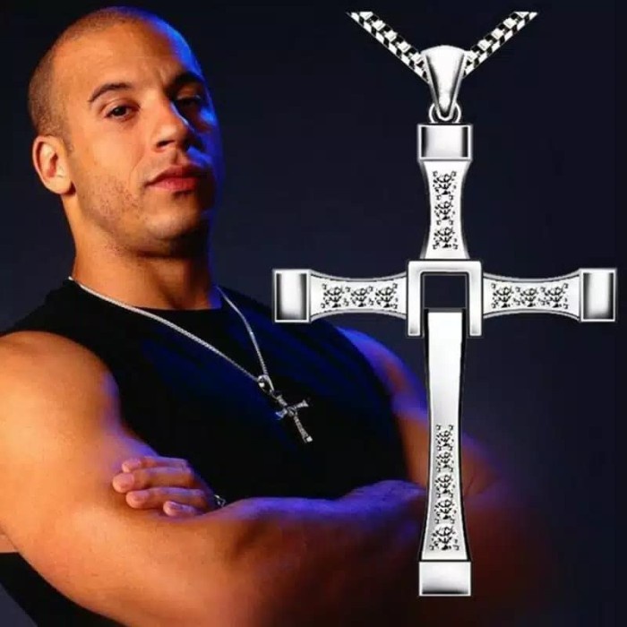 kalung salib stainless  Dominic Toretto fast and furious - Emas