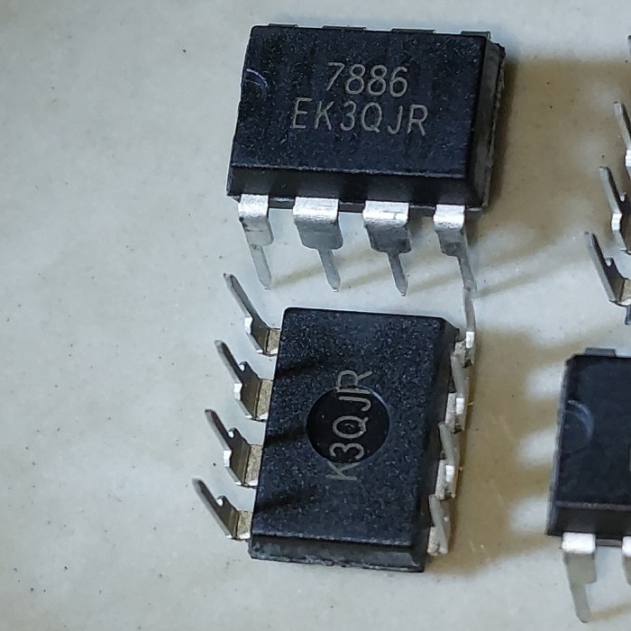 7886 RZ IC Tancap RZ7886 Driver Motor DC Mobilan Aki RC Car Dip-8