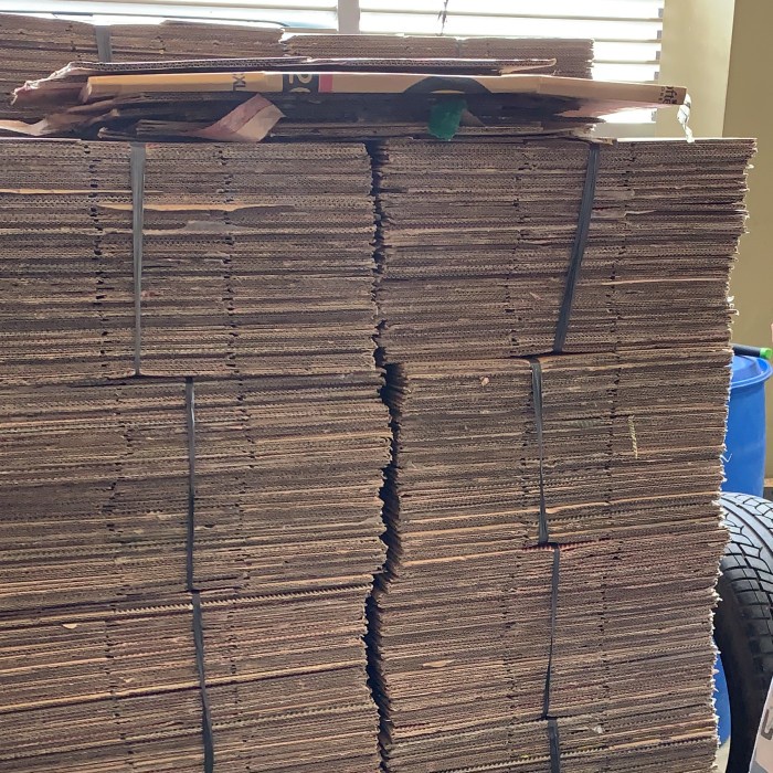 

kardus seken bersih bekas indomie minyak / packing box dus boks indomi