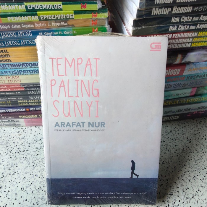 Buku Novel Dewasa, TEMPAT PALING SUNYI (Arafat Nur)
