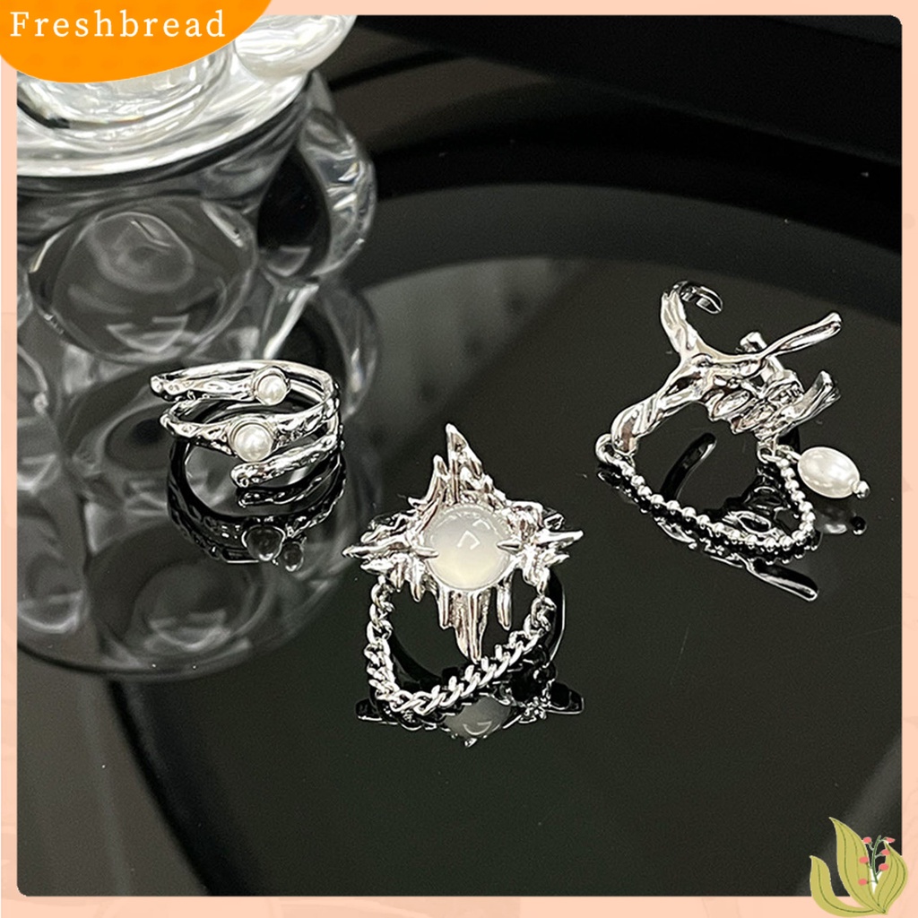 &lt; Freshbread &gt; Wanita Cincin Gothic Tidak Teratur Faux Moonstone Rumbai Mutiara Imitasi Dress Up Lipit Logam Estetik Jari Cincin Wanita Perhiasan Hadiah Ulang Tahun