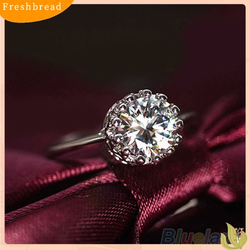 &lt; Freshbread &gt; Mewah Wanita Potongan Bulat CZ Princess Crown Bridal Engagement Wedding Party Ring
