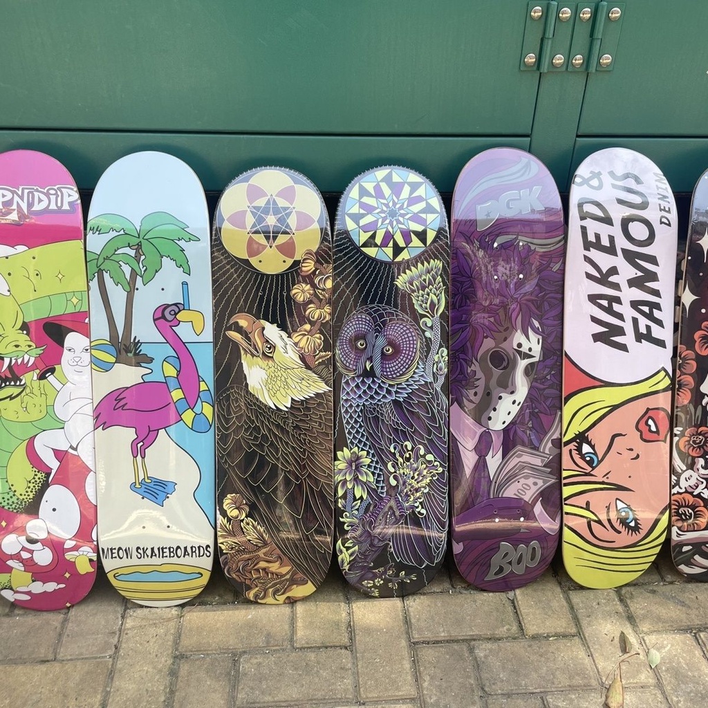 Elemen Double-warped Professional Full Plus Maple Professional Technology Skateboard Surface Good-looking Multi-Warna