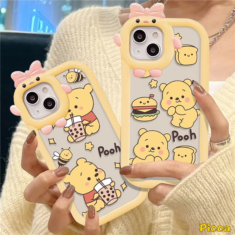 Case Lensa Monster Kecil Ikatan Simpul 3D Kompatibel Untuk iPhone 7Plus XR 11 13 14 12 Pro Max 8 7 6s 6 Plus XS Max X SE 2020 Lucu Winnie the Pooh Teh Susu Kartun Beruang Lembut Tpu Cover