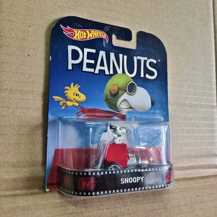 Hotwheels Retro Entertainment Peanuts Snoopy