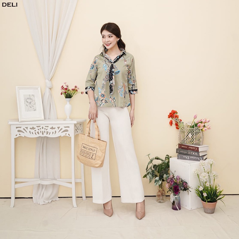 Evercloth Deli Atasan Wanita Blouse Batik Wanita Lengan Panjang