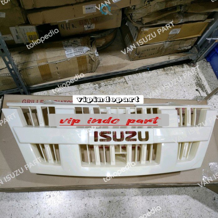 GRILL GRILE RADIATOR DEPAN ISUZU PANTHER NEW ORIGINAL ISUZU