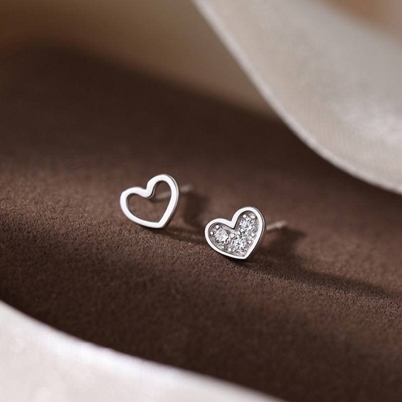 Anting Perak925 Love Heart Stud Earrings Mini Anting Sederhana Anting Asimetris Premium Aksesoris Wanita