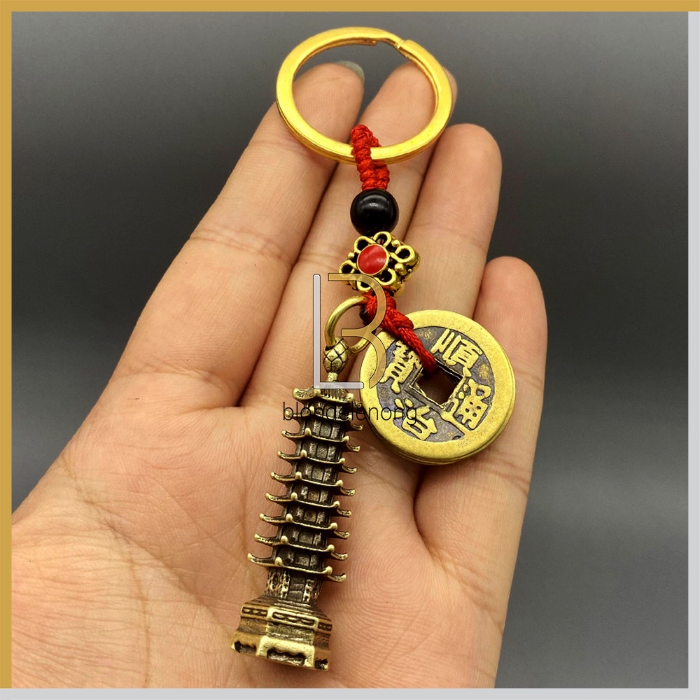 Gantungan Kunci Keychain Lonceng Pixiu Pagoda Kuningan Feng Shui Hoki Koin Coin Cina Motor Mobil Rumah Honda Toyota Suzuki Stnk Acrylic Acrilic Akrilik Aesthetic Estetik Nama Couple Anime Boneka Jepang Korea Tali Kecil Lucu Unik 2 Sisi Buddha Grosir Murah