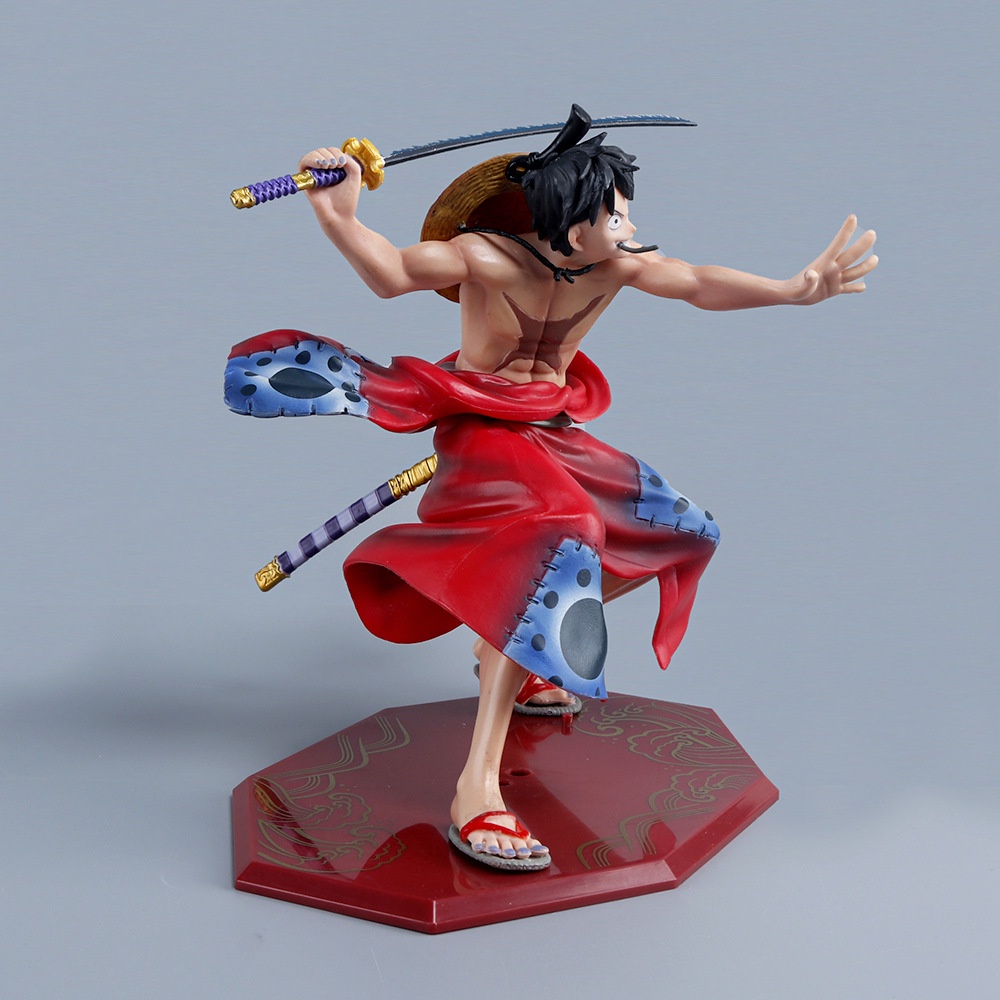 Luffy Swinging Swordman with straw hat Action Figure 18 cm