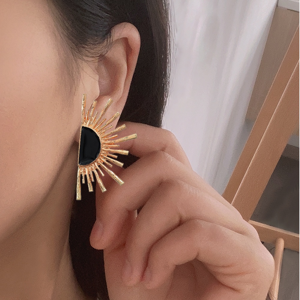 Aksesoris Perhiasan Menjuntai Anting-Anting Logam Berbentuk Kipas Anting-Anting Wanita Pesta Gadis Pernikahan Liburan Vintage Wanita Elegan Pesta Tidak Teratur Bunga Matahari Drop Minyak Anting-Anting Hadiah