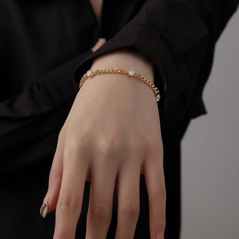 Gelang titanium Emas 18K Kristal Artifisial Wanita simple Gaya Rantai Kuba Tidak Luntur