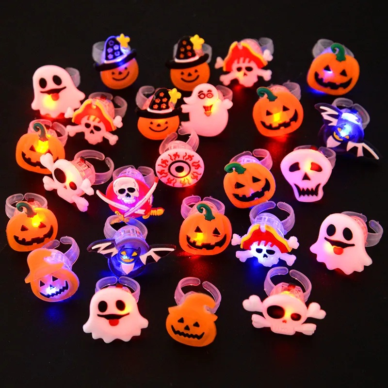 Gaya Acak 10pcs Cosplay Hadiah Perlengkapan Pesta Kreatif Adjustable Terbuka LED Flash Jari Cincin Halloween Dekorasi Lucu Halloween Labu Hantu Tengkorak Bercahaya Rings Untuk Anak