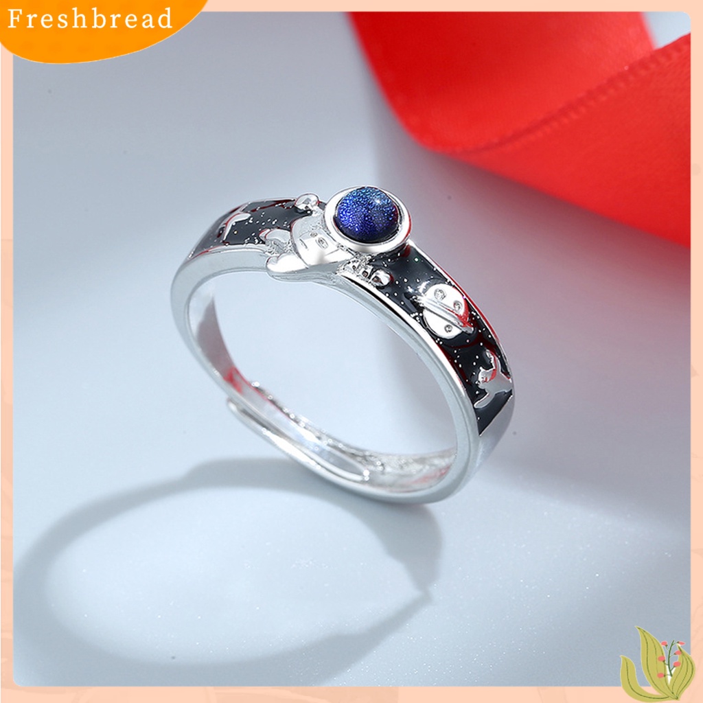 &lt; Freshbread &gt; Cincin Couple Adjustable All-match Hadiah Valentine Ujung Terbuka Fashion Astronot Kekasih Cincin Perhiasan Aksesori