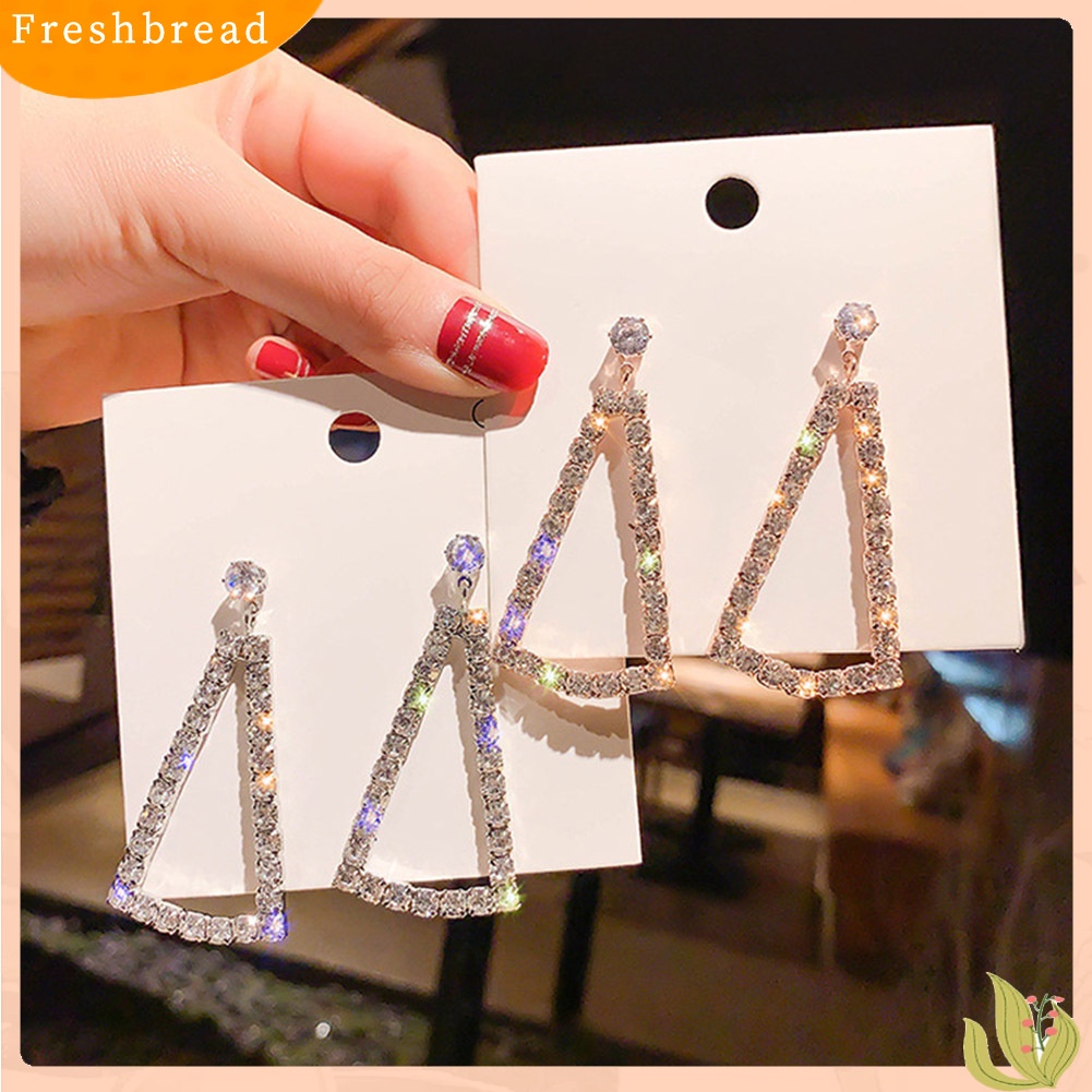 &lt; Freshbread &gt; Wanita Berlian Imitasi Penuh Berongga Segitiga Geometris Menjuntai Telinga Drop Anting Perhiasan
