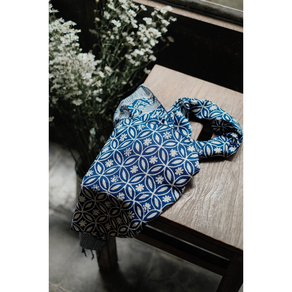 RATU - Scarf Batik TCC Kawung 3 Blue