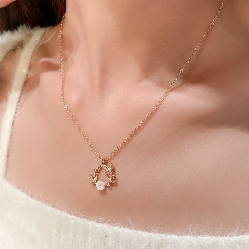 Korea Fashion Berongga Karangan Bunga Kalung Ins Fashion Hias Zirkon Bunga Rantai Klavikula Emas Daun Dan Bunga Kalung Untuk Wanita