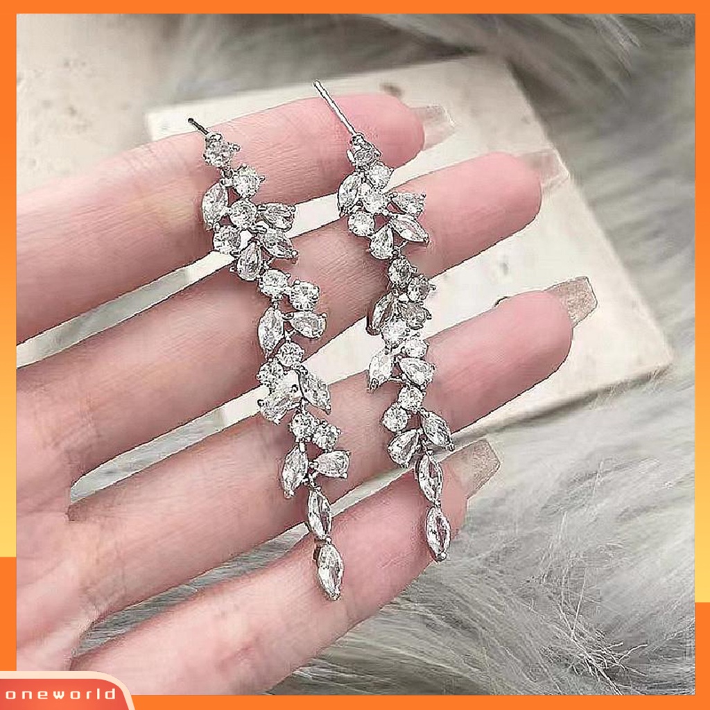 [EONE] 1pasang Liontin Anting Geometris Glitter Gaya Korea Bentuk Daun Hias Berlian Imitasi Anting Rumbai Panjang Aksesori Perhiasan