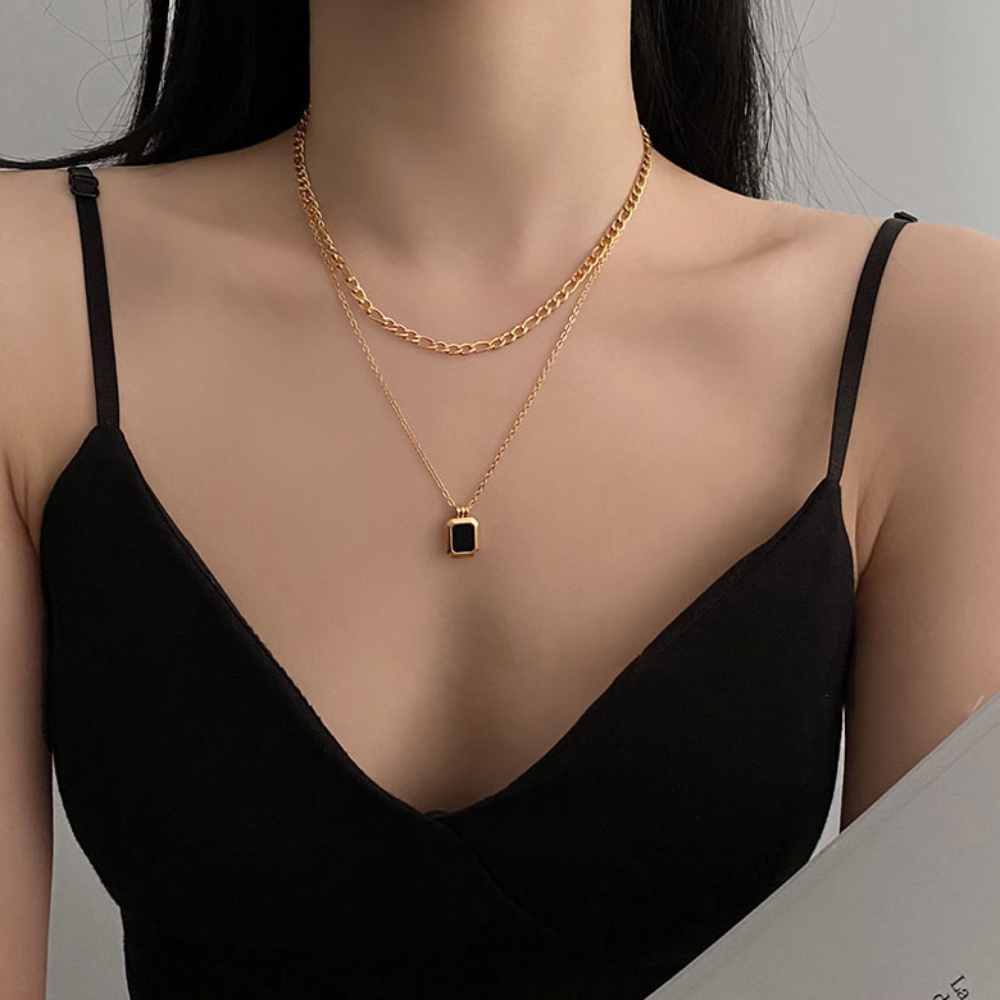 Deartiara Fashion Eropa Dan Amerika Double Layer Square Pendant Necklace Ins Rantai Kerah Serbaguna Minimalis