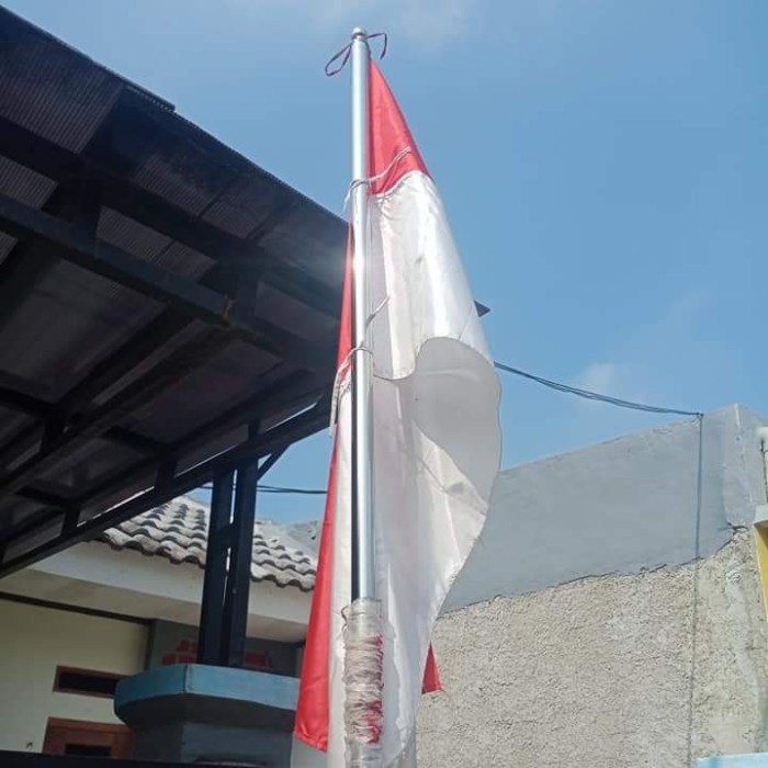 tiang bendera stainless steel outdoor