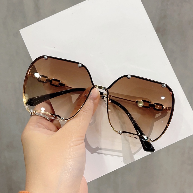 (YUZHU) Punk Fashion Rantai Rivet Tanpa Bingkai Kacamata Untuk Wanita Mode Barat Logam Oversized Square Frame Kerai Y2K Sunglasses