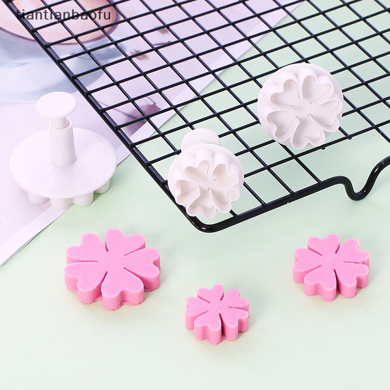 [tiantianbaofu] 3pcs /Set Cetakan Bunga Hati Mini Plunger Plastik DIY Kue Decorag Tools Butik