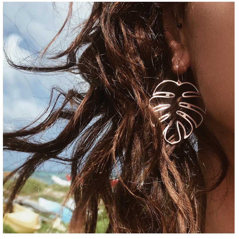 [FRA] All-match Temperamen Eropa Dan Amerika Mode Berlebihan Tren Kepribadian Berongga Anting Geometris Daun glossy bohemian earrings