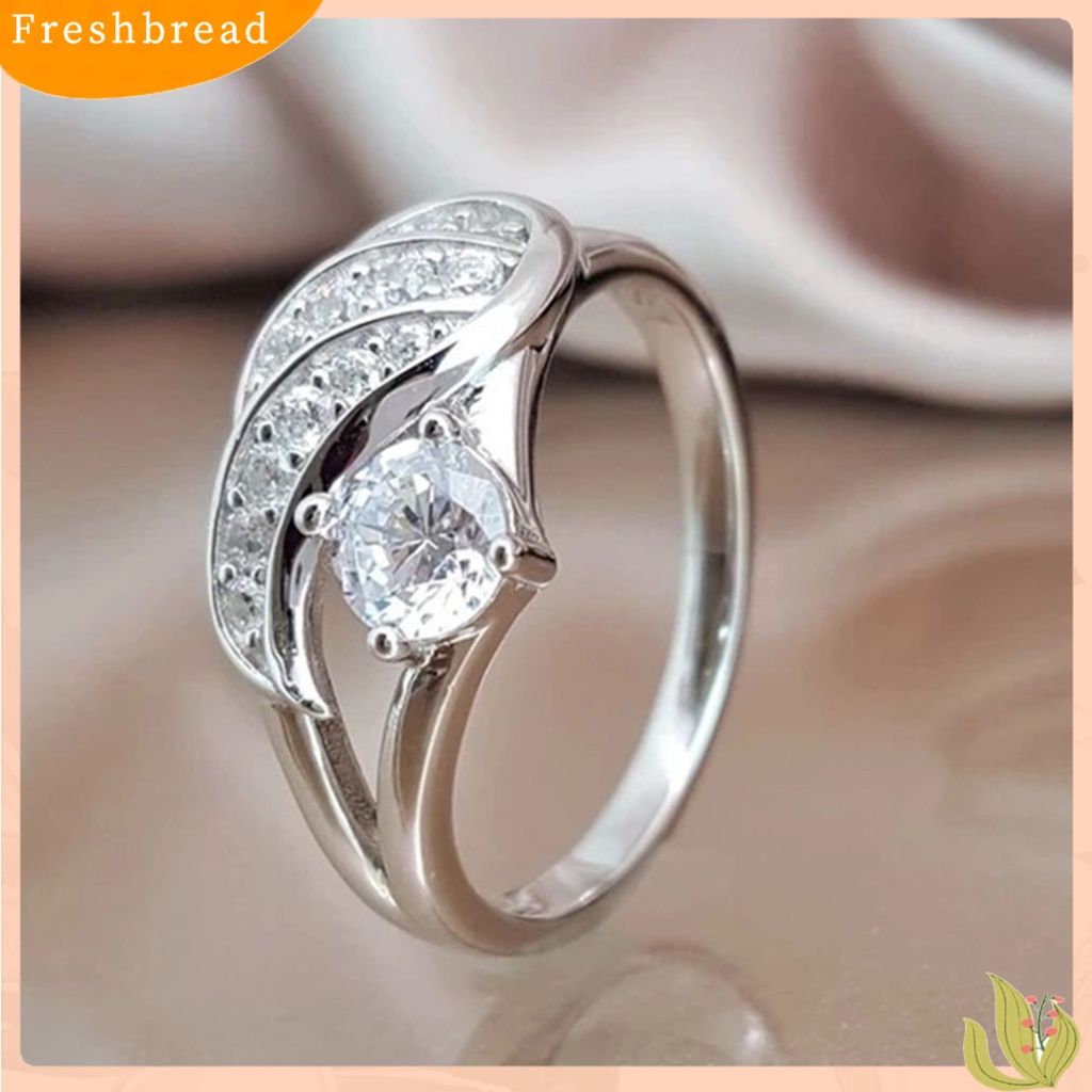 &lt; Freshbread &gt; Wanita Cincin Cubic Zirconic Hias Bulat Alloy Bentuk Sayap Malaikat Cincin Kawin Cincin Lamaran