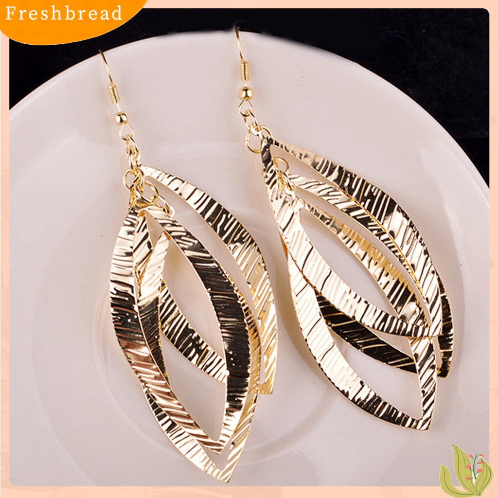 &lt; Freshbread &gt; 1pasang Anting Drop Bahan Alloy Tahan Korosi Ramah Kulit Anti Luntur Anting Daun Rantai Panjang Untuk Wanita