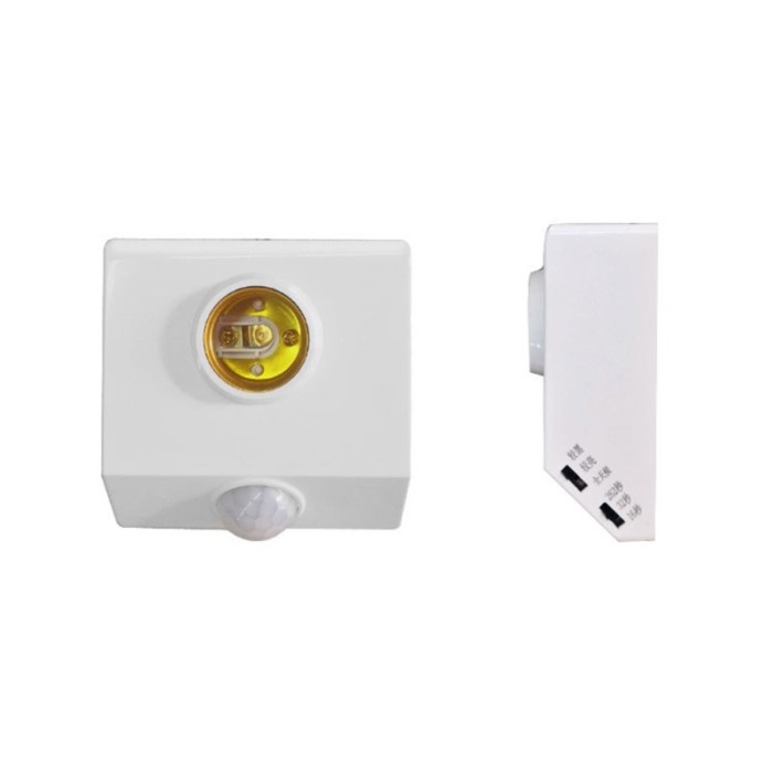 Fitting Lampu E27 Plus Motion Sensor Gerak PIR Infrared Otomatis Nyala